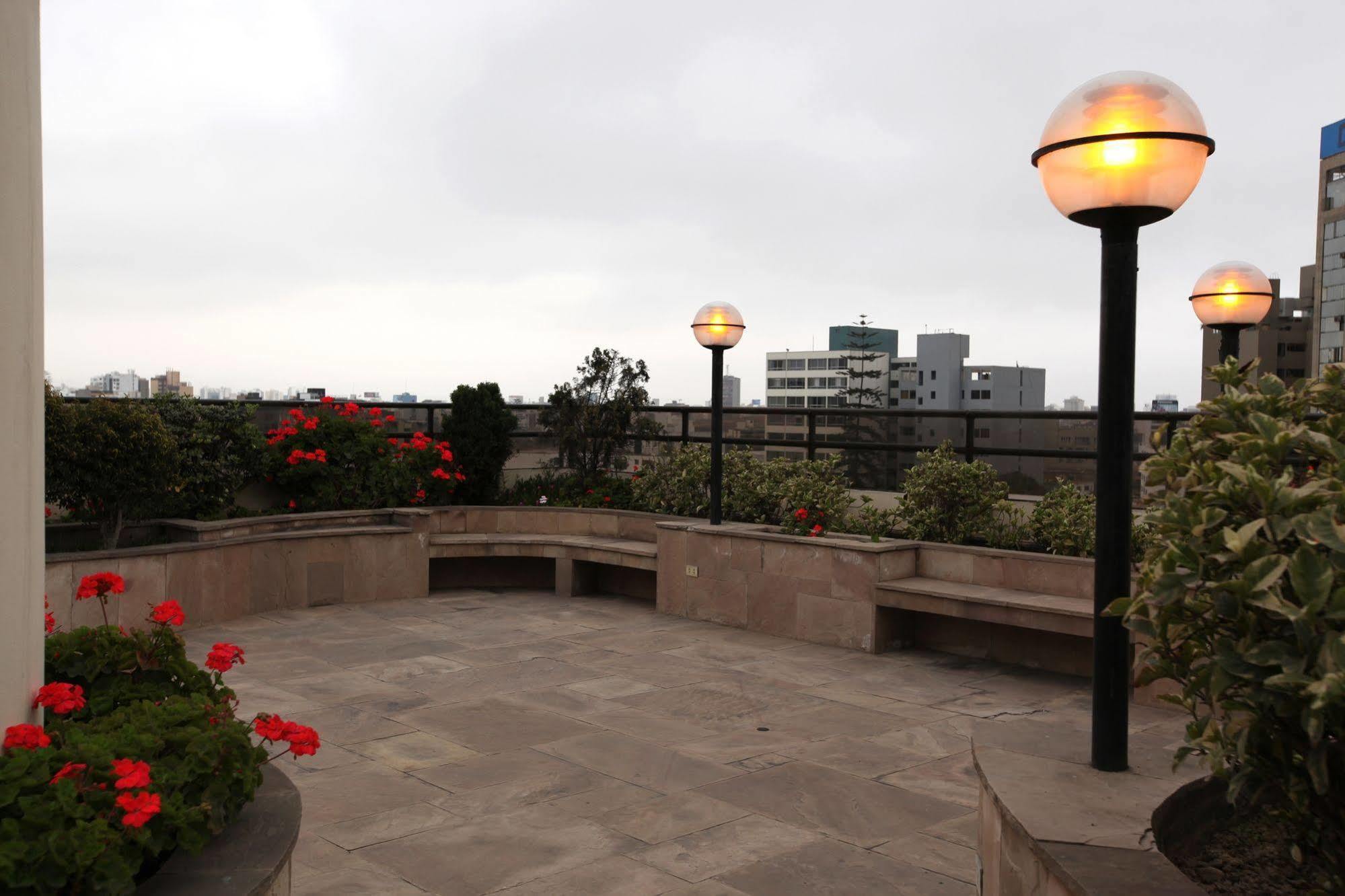Suites Plaza Las Flores Lima Luaran gambar